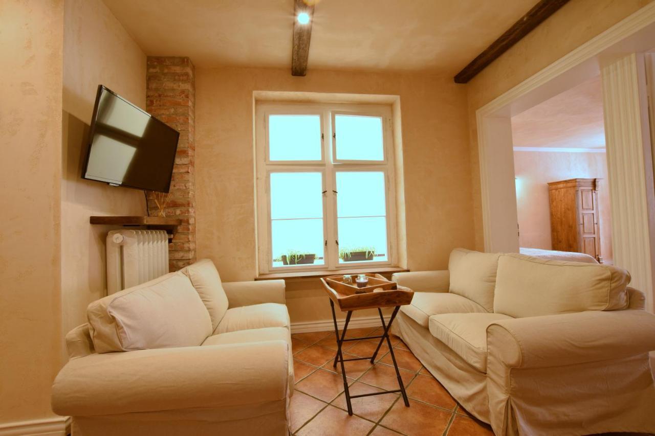 Chung cư 55 m² 2 phòng ngủ, 1 phòng tắm riêng ở Trung tâm thành phố Wroclaw Ngoại thất bức ảnh
